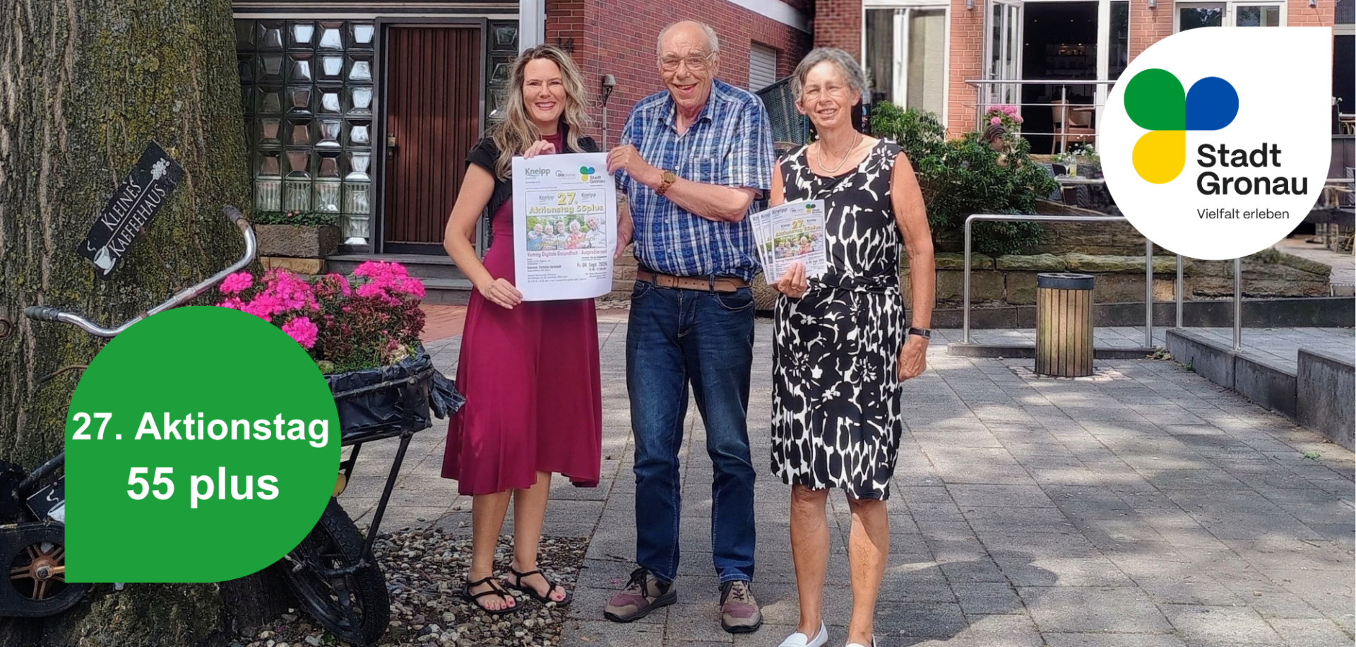 Die Altenhilfekoordinatorin und Mitglieder des Kneipp Vereins Gronau präsentieren das Programm zum Aktionstag 55 plus.