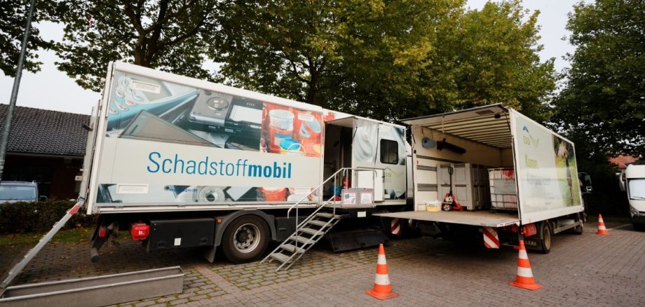 Das Schadstoffmobil von außen.