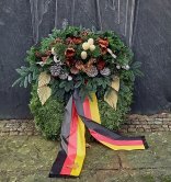 Sie sehen einen Kranz