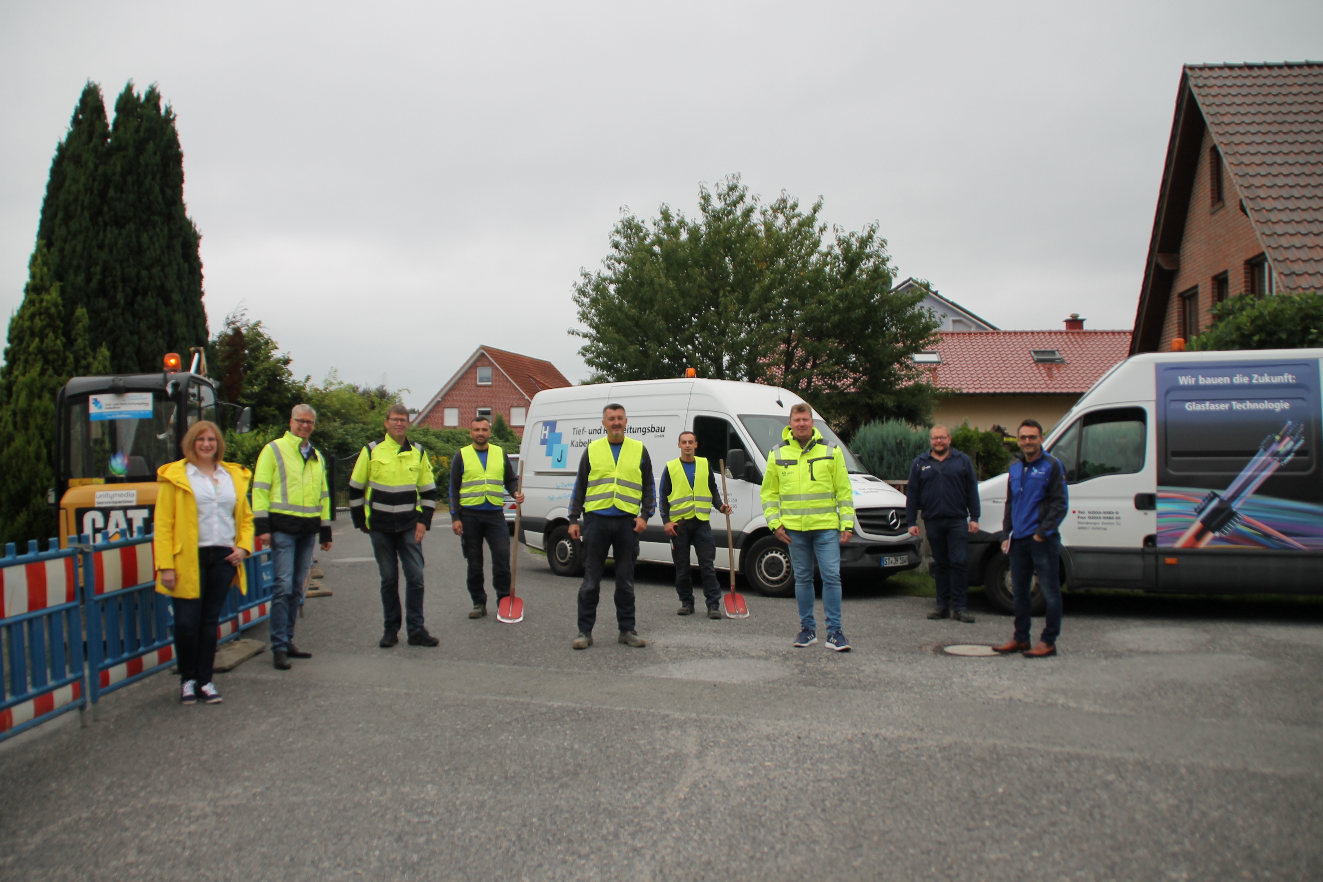 Das Bild zeigt Aufstellung der Mitarbeiter