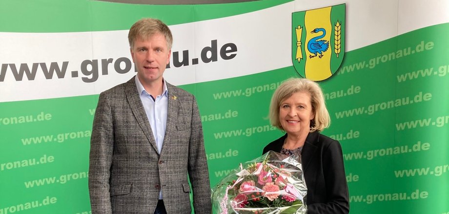 Bürgermeister Rainer Doetkotte und Ursula Engelmann.