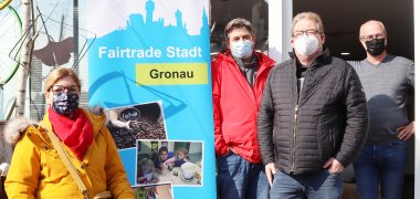 Von links: Rita Heitkamp (Familienzentrum Dinkelnest), Oliver Hildering (Kita Haus Buterland), Torsten Radau (Hort im Auenland), Martin Sicking (Blumen Henkhaus)