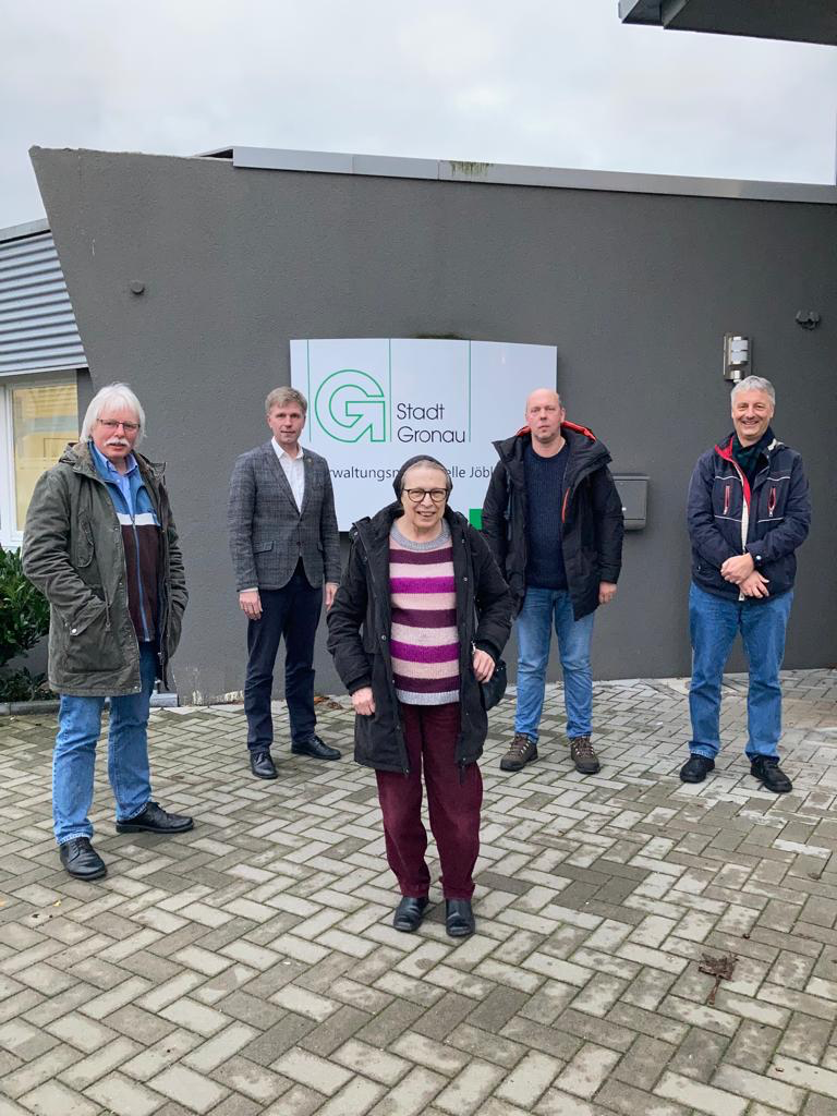 Von links nach rechts: Udo Buchholz (GAL), Bürgermeister Rainer Doetkotte, Marita Wagner (Die Linke), Vladimir Slivyak (Ecodefence), Matthias Eickhoff (Aktionsbündnis Münsterland gegen Atomanlagen).