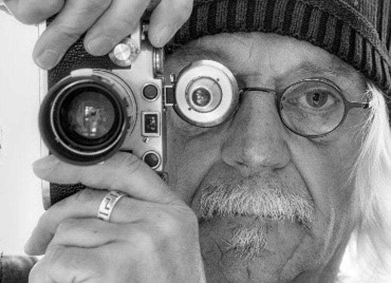 Selbstporträt Hessel Bosch mit Kamera