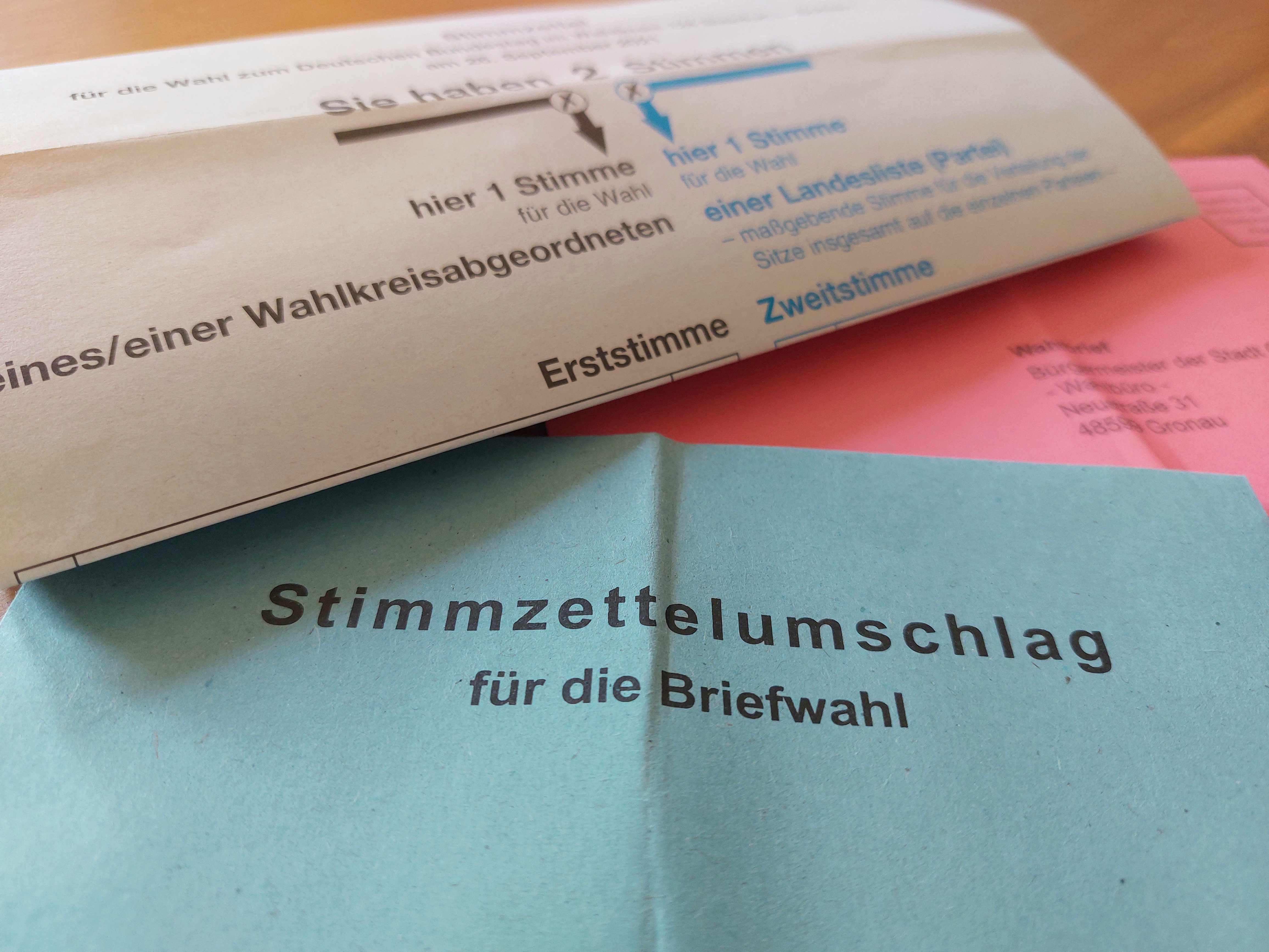 Briefwahlunterlagen für die Bundestagswahl 2021