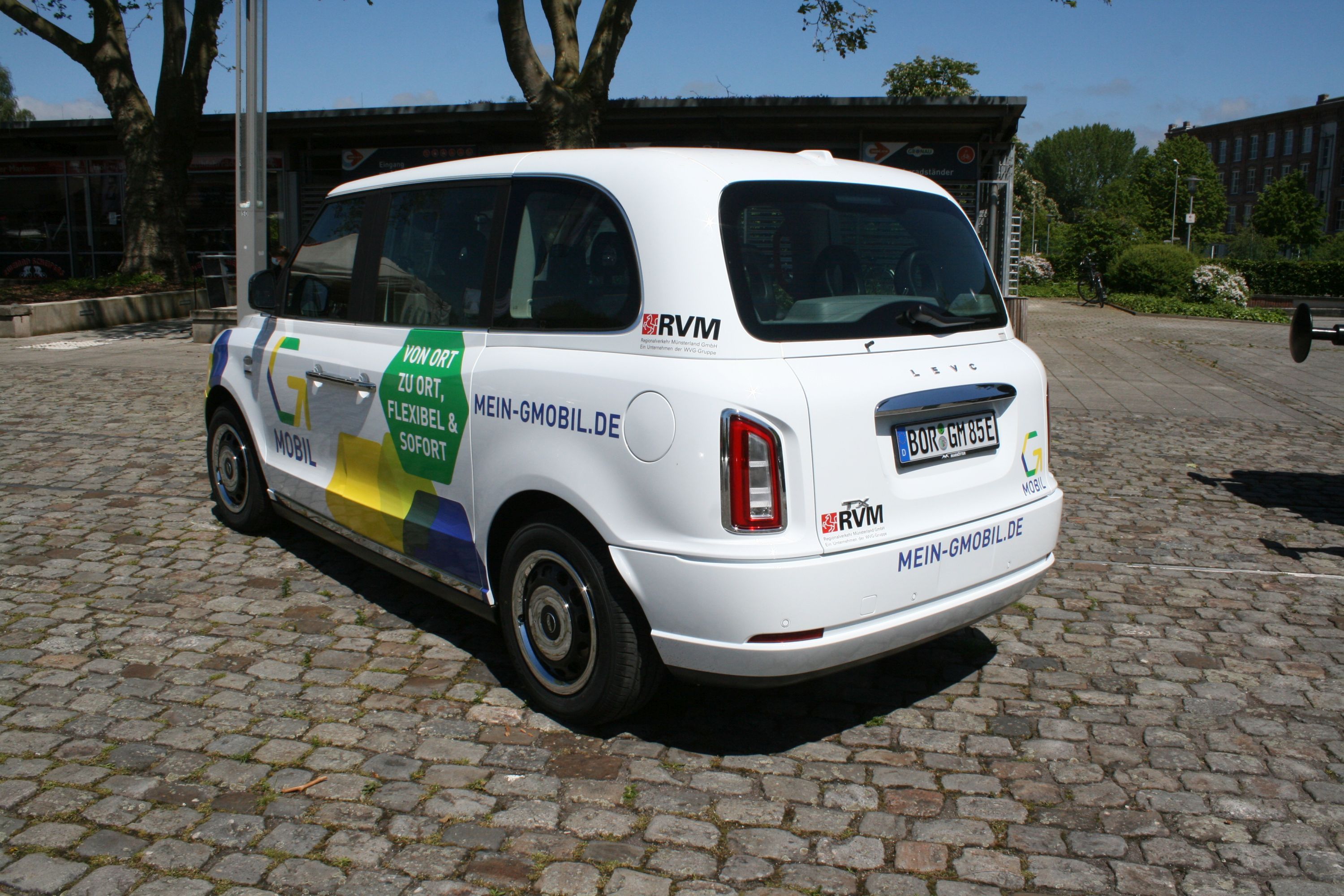 Das G-Mobil von hinten.