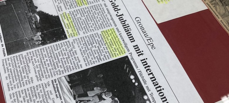 Ausschnitt aus einer Zeitung - Link öffnet seitenüberlagerndes Dialog-Fenster