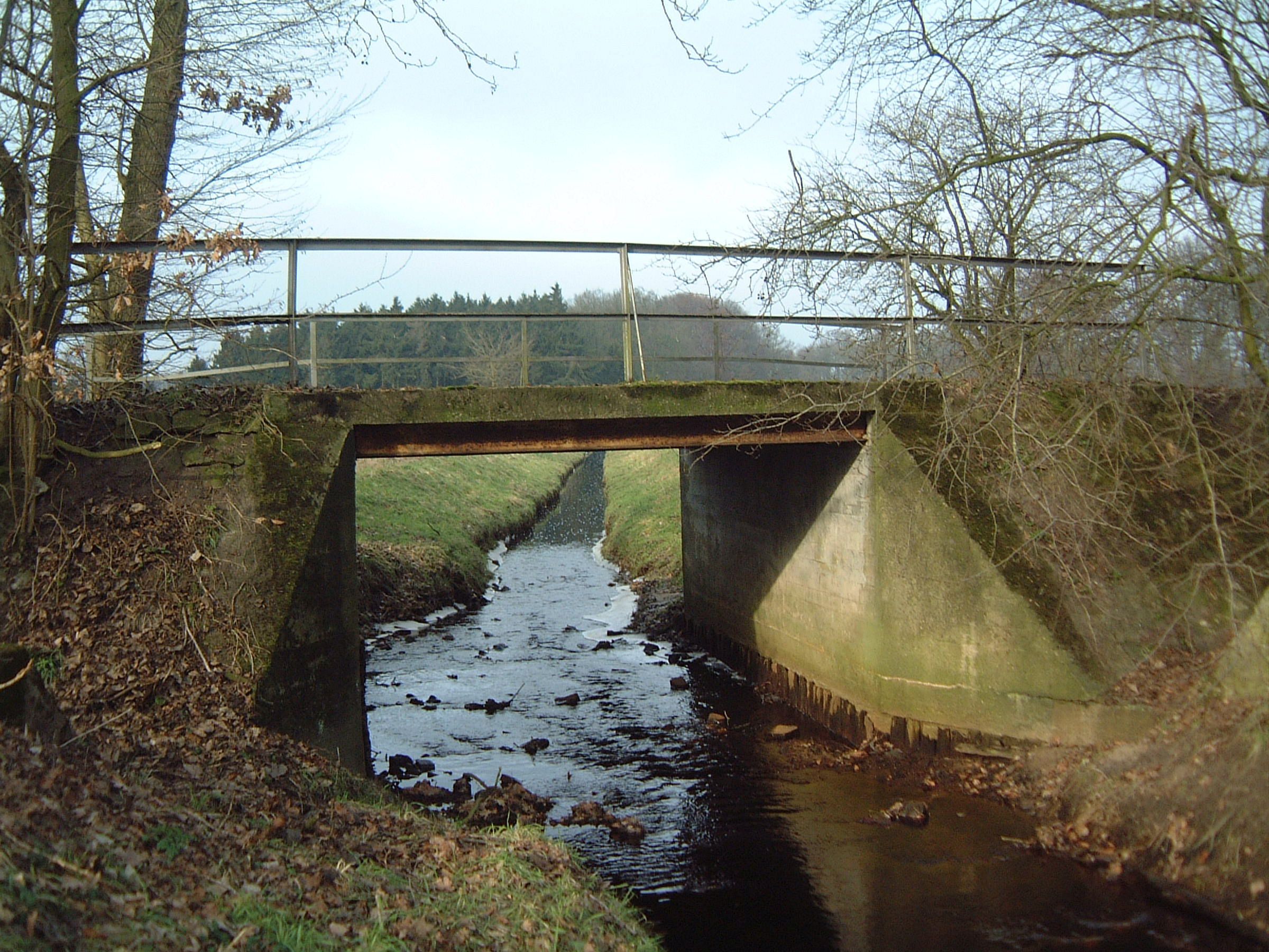 Die Brücke am Flörbachweg.