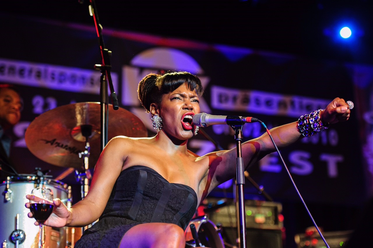 Die Musikerin China Moses.