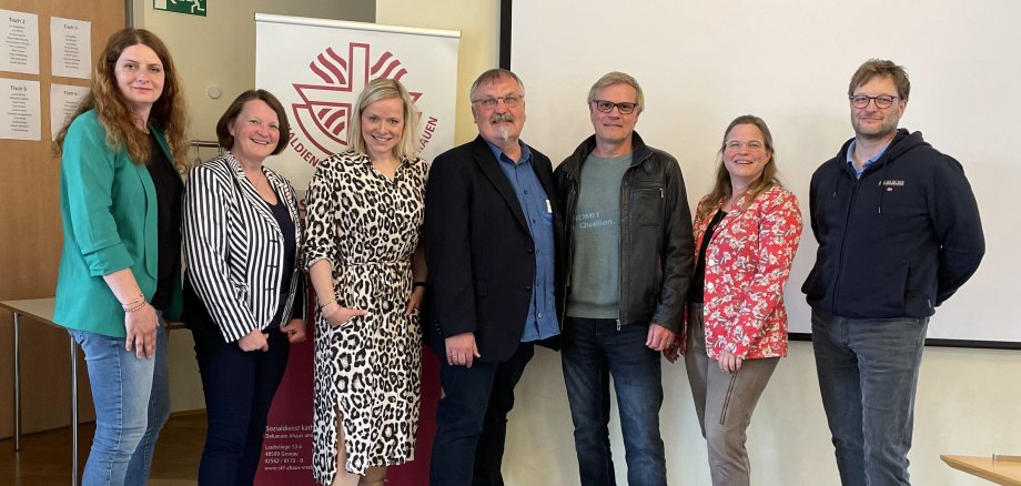 von links nach rechts Claudia Mersmann, Doris Ströing, Michaela Berghaus, Bernd Koch, Rainer Hülskötter, Sandra Cichon, Sascha Lammers.