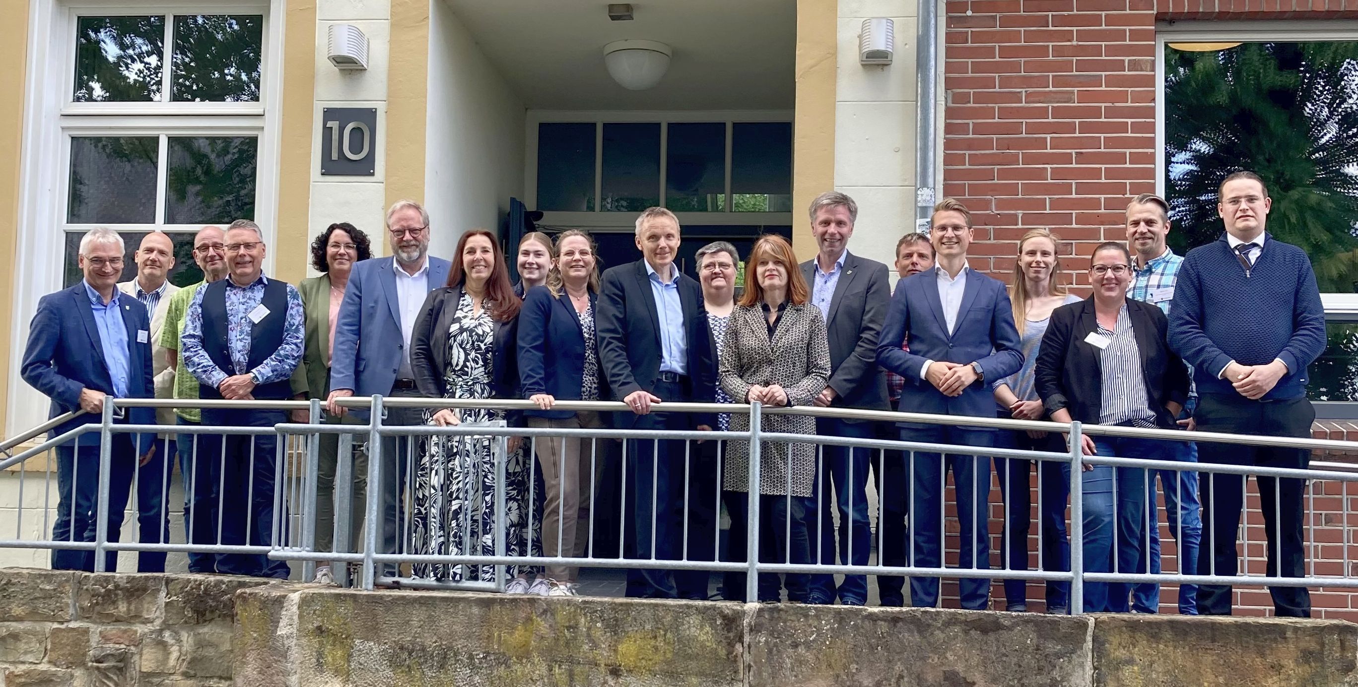 Gruppe von Verwaltungsmitarbeiter:innen der Gemeinden Losser, Bad Bentheim und Gronau