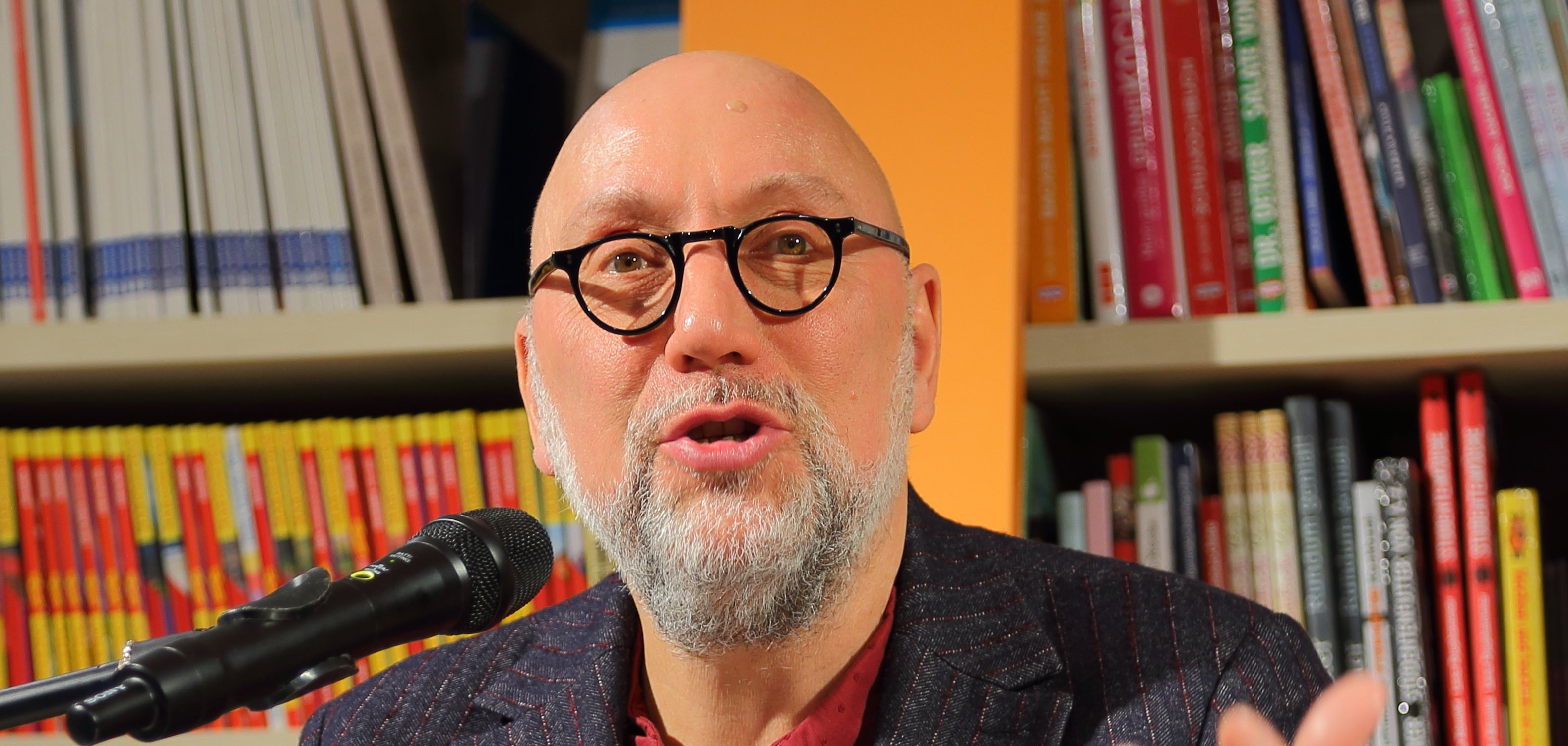 Wilsberg-Autor Jürgen Kehrer liest aus seinem neuen Buch