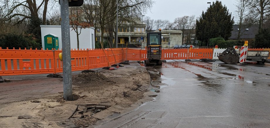 Baustelle mit Wasserrohrbruch