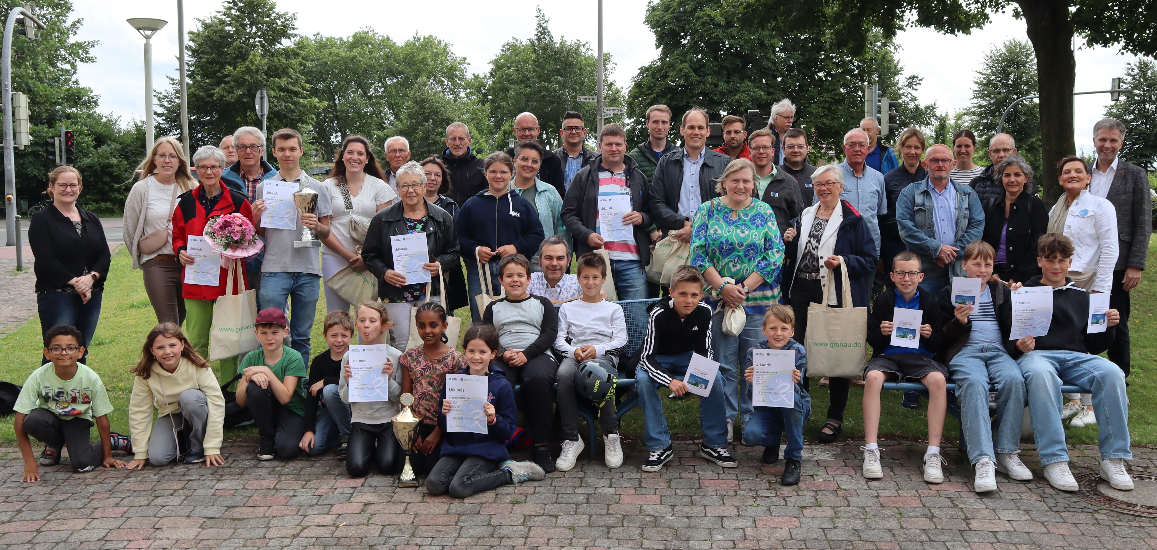 STADTRADELN: Alle siegreichreichen Teams und Schulklassen