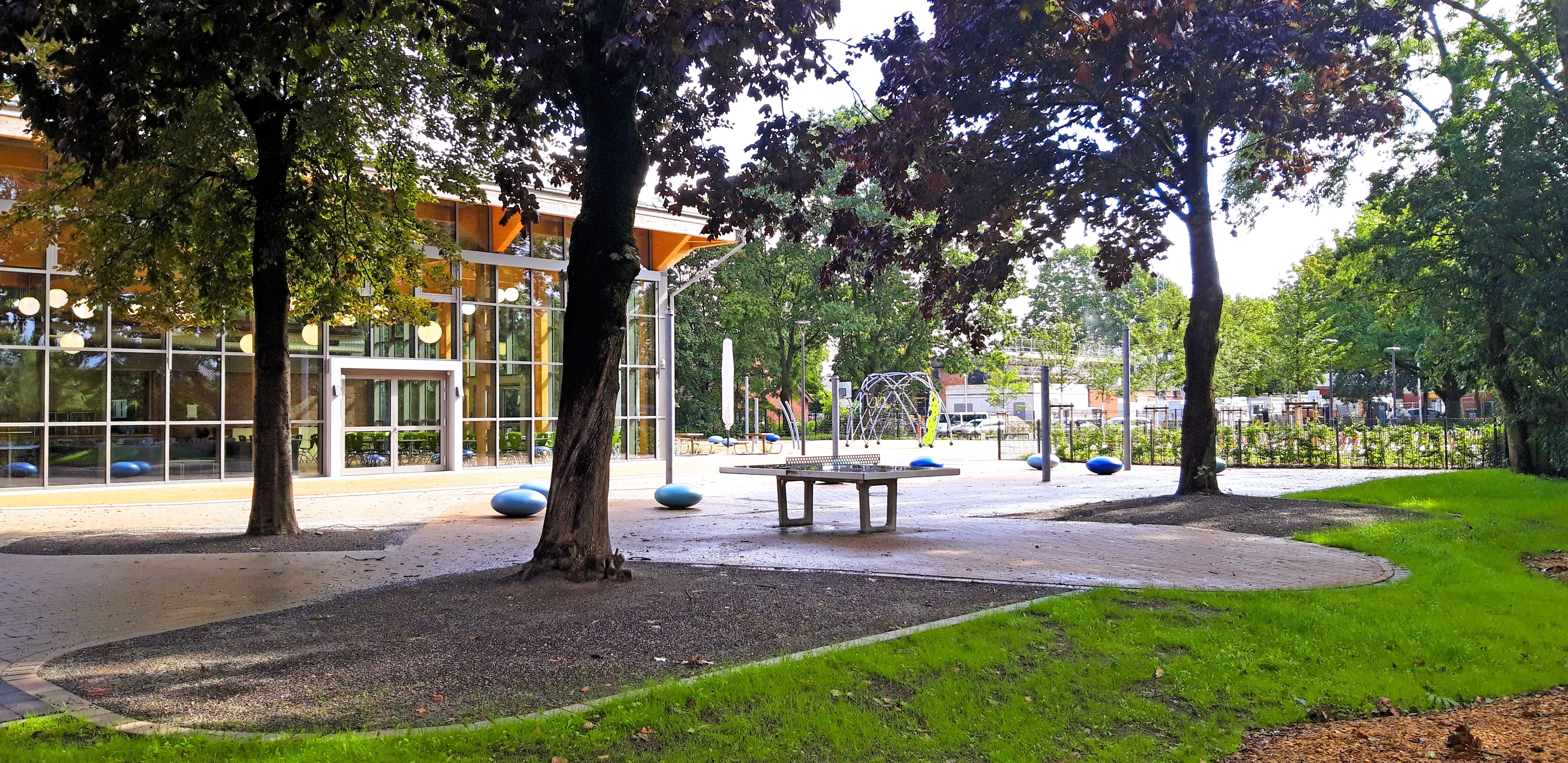 Der neugestaltete Schulhof der Euregio-Gesamtschule.