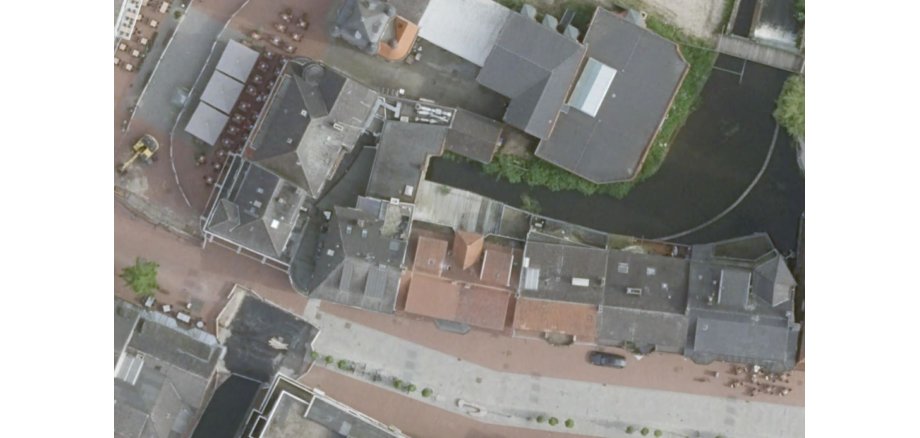 Luftbild, das den Bereich der Dinkel zeigt, die zwischen der Neustraße und der Wehranlage am Mühlenplatz abgesperrt werden muss