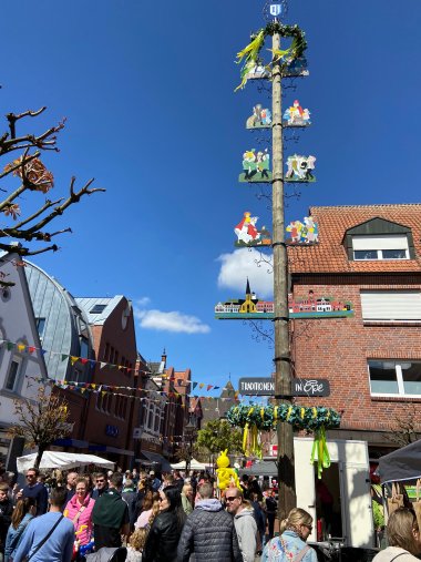 Der Maibaum in der Merschstraße