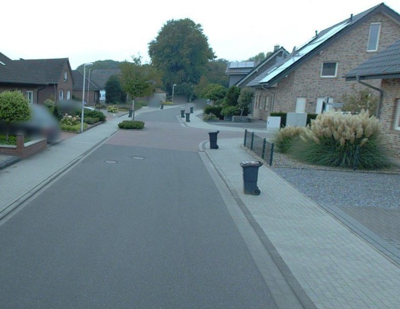 Die Kreuzung Wolberts Kamp - Pfarrer-Offers-Straße.