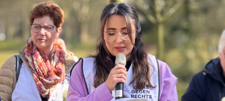 Lesung "OMAS GEGEN RECHTS"
