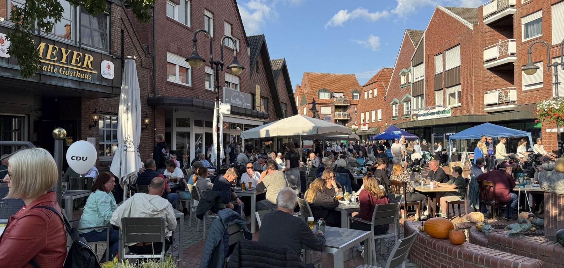 Besuchende des Michaelismarktes 2025 in Epe