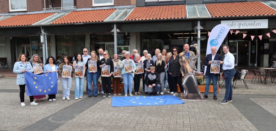 Gruppenfoto zum Europa- und Musikfest auf dem Kurti