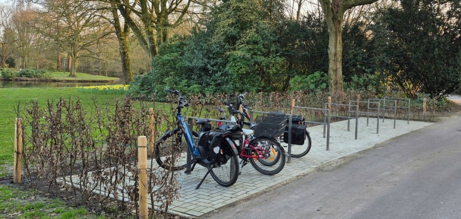 Fahrradabstellanlage im Stadtpark Gronau Fahrradabstellanlage im Stadtpark Gronau